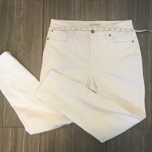 Jones New York White Ankle Jeans